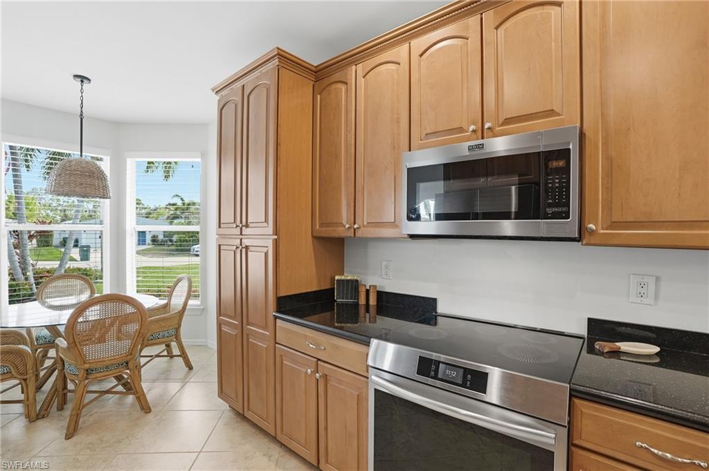 NAPLES PARK - Residential
