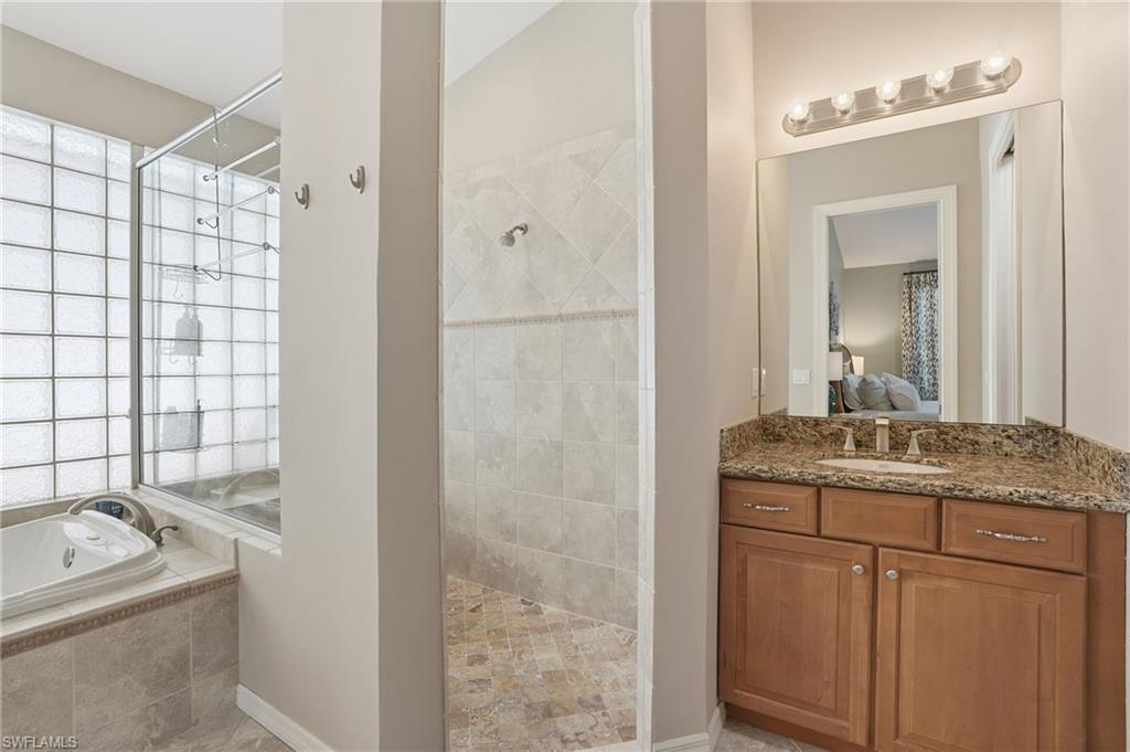 NAPLES PARK - Residential