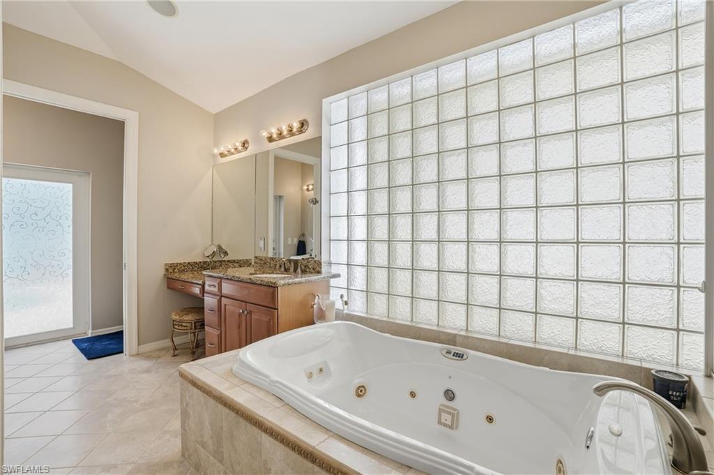 NAPLES PARK - Residential