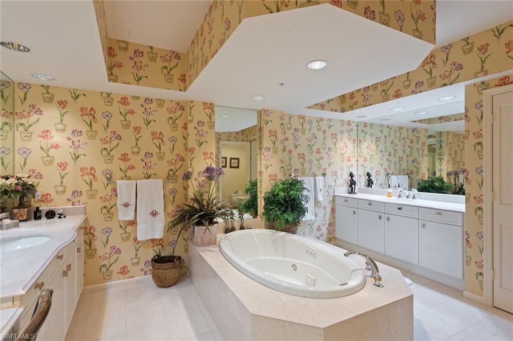 BRIGHTON AT BAY COLONY - Residential