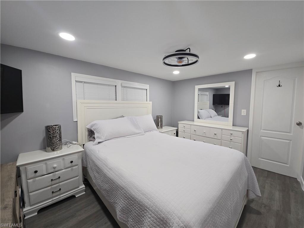 ENCHANTING ACRES MOBILE HOME - Residential