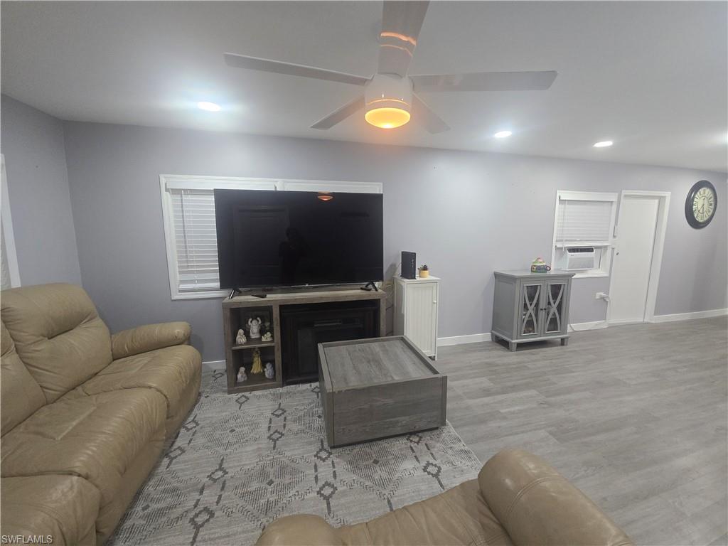 ENCHANTING ACRES MOBILE HOME - Residential