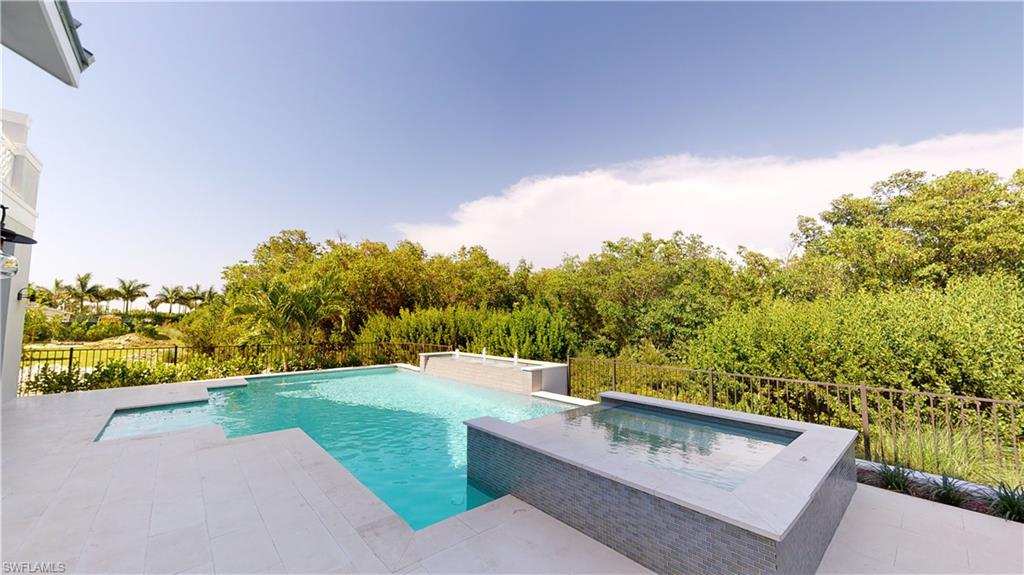 MANGROVE BAY - Residential