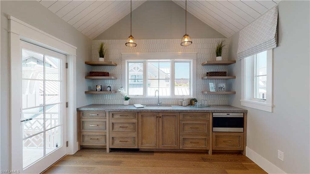 MANGROVE BAY - Residential