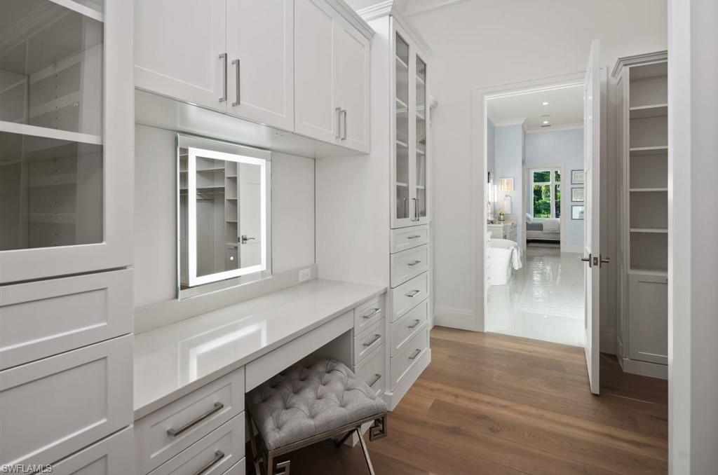 BAY COLONY SHORES - Residential