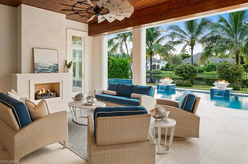 BAY COLONY SHORES - Residential