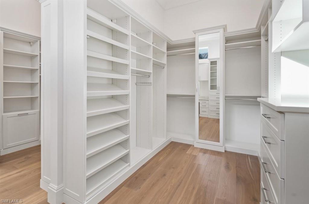 BAY COLONY SHORES - Residential