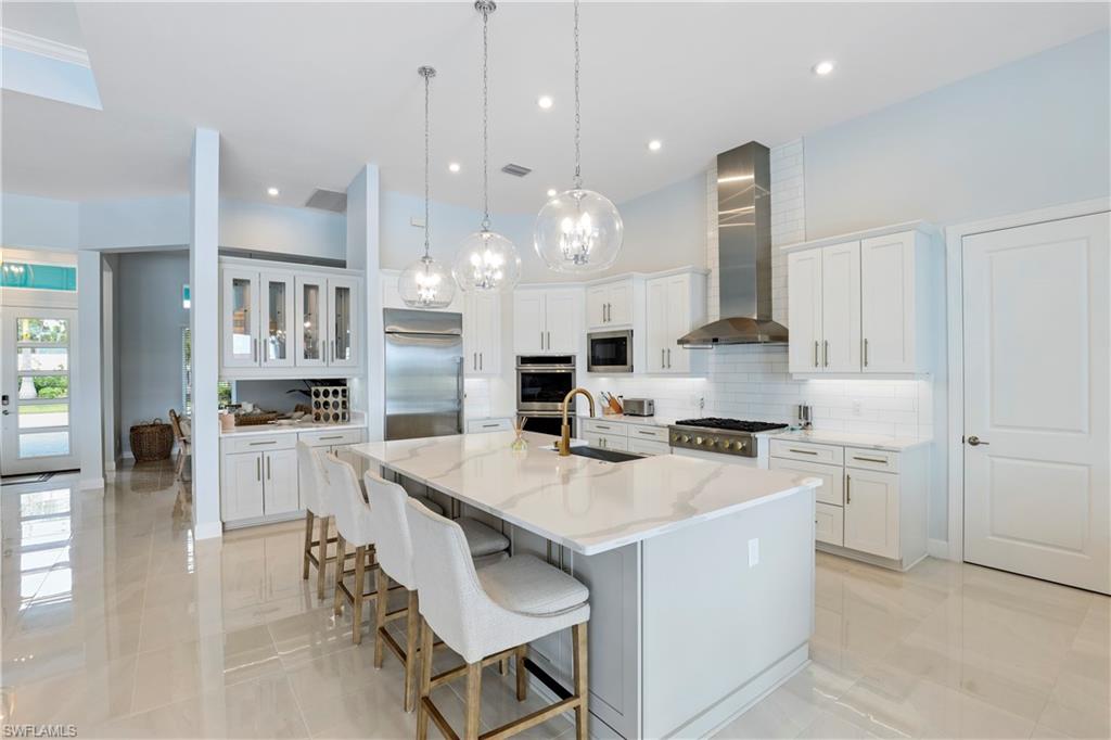 ESPLANADE LAKE CLUB - Residential