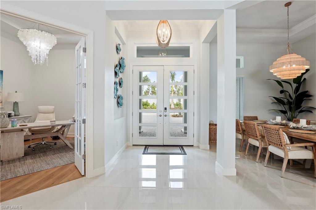 ESPLANADE LAKE CLUB - Residential