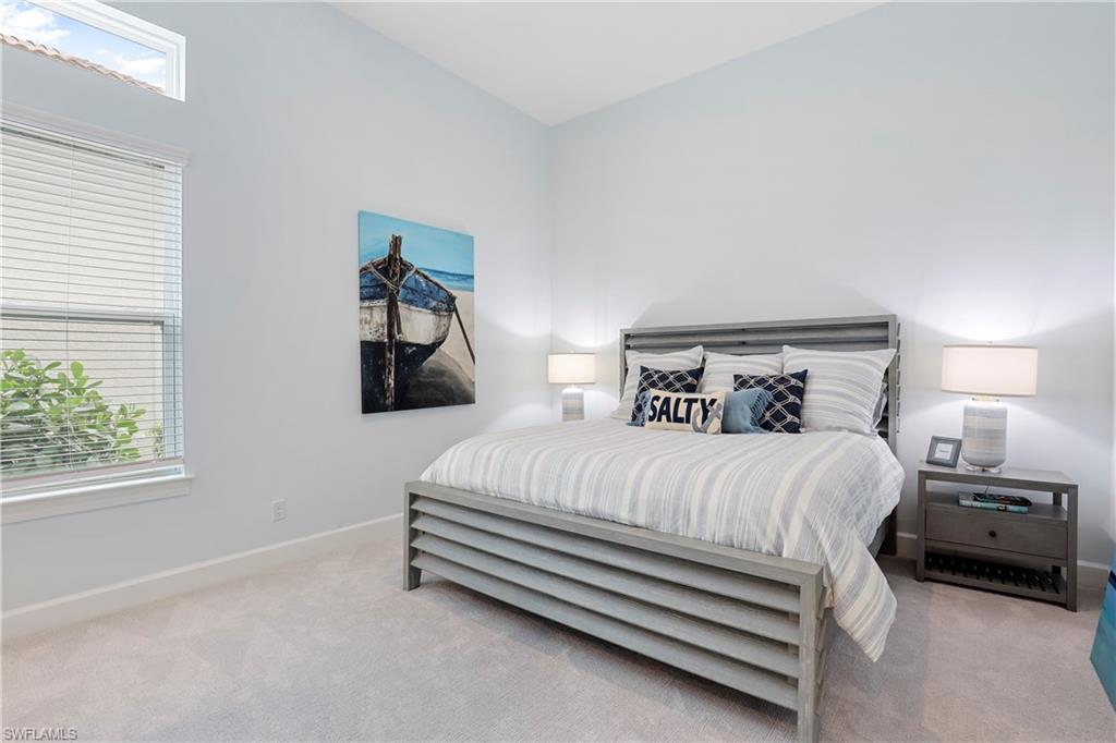 ESPLANADE LAKE CLUB - Residential