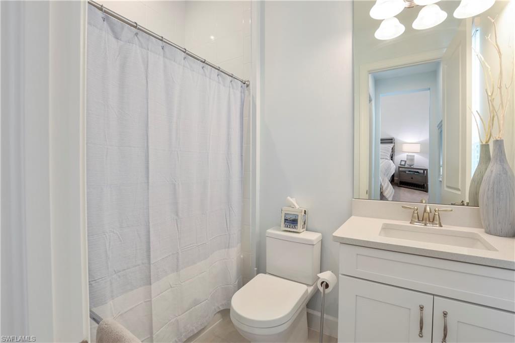 ESPLANADE LAKE CLUB - Residential