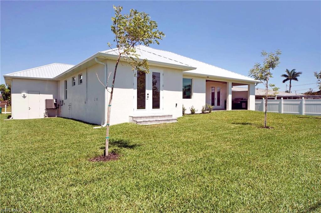 CAPE CORAL - Residential Lease