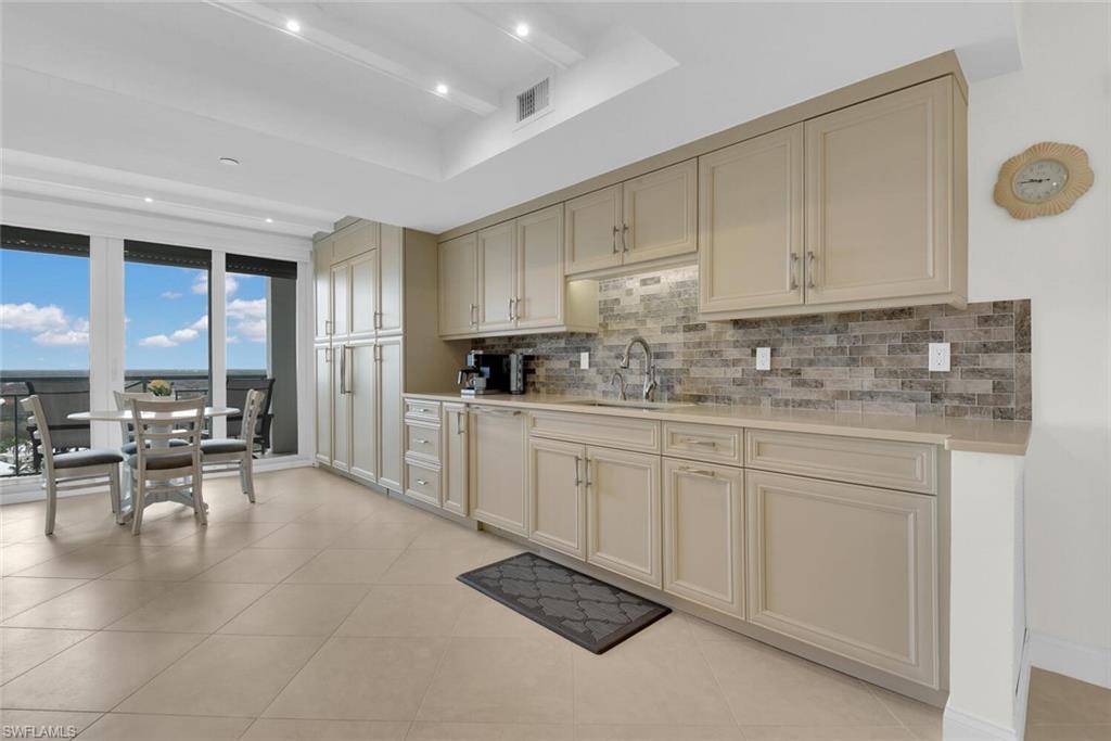 CLARIDGE - Residential Lease