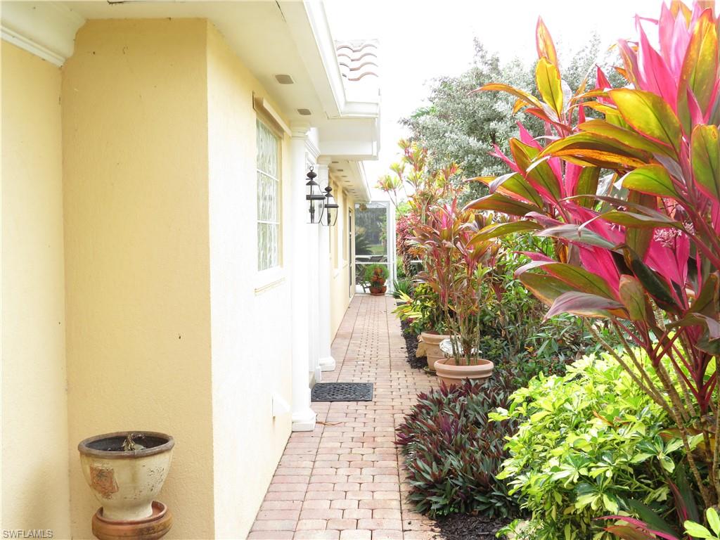 ISLAND WALK - Residential Lease