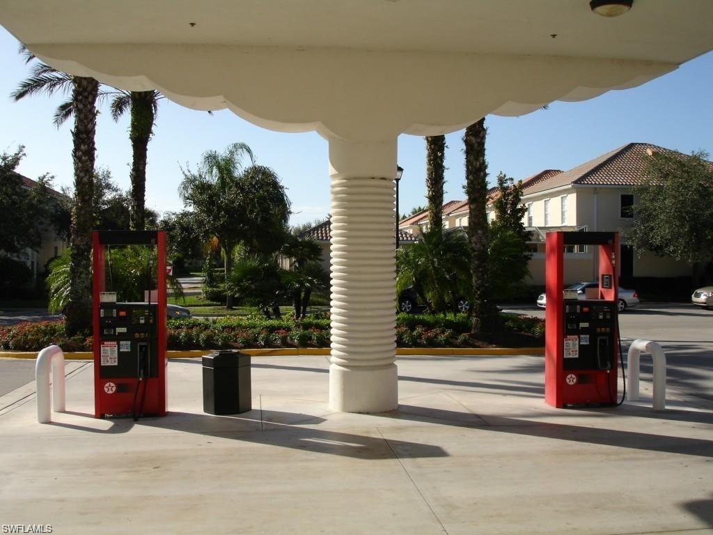 ISLAND WALK - Residential Lease