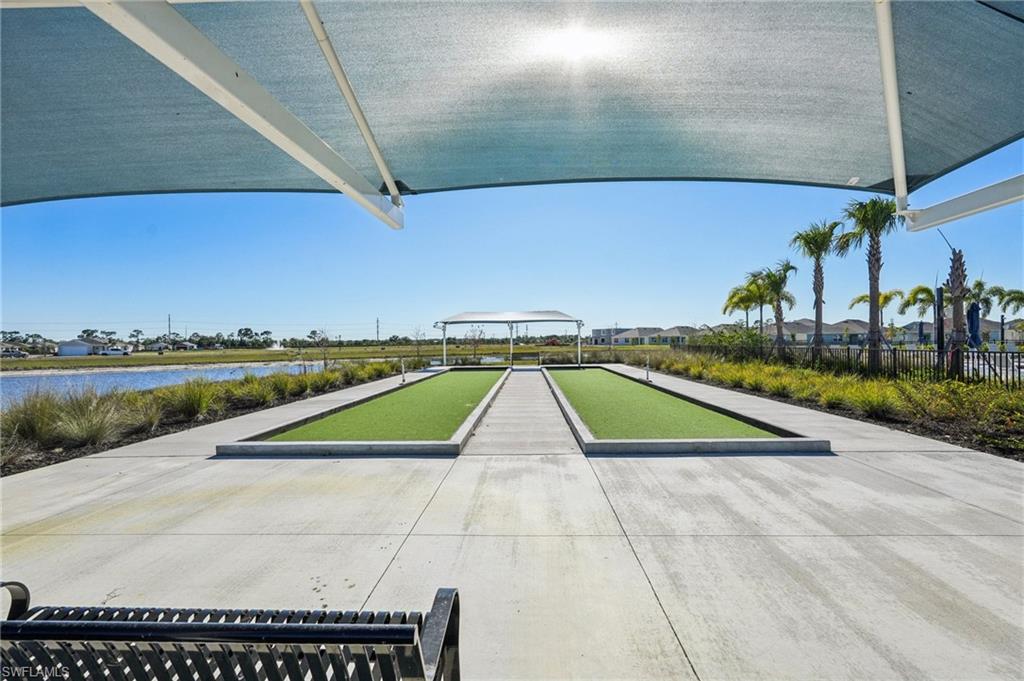 CORAL BAY - Residential