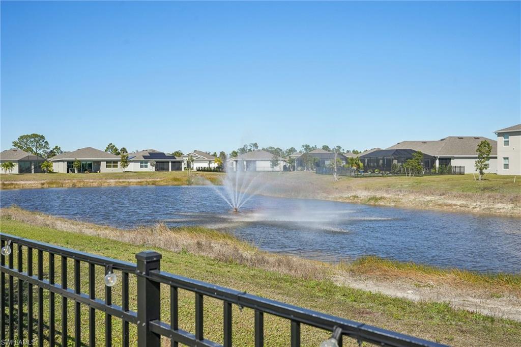 CORAL BAY - Residential