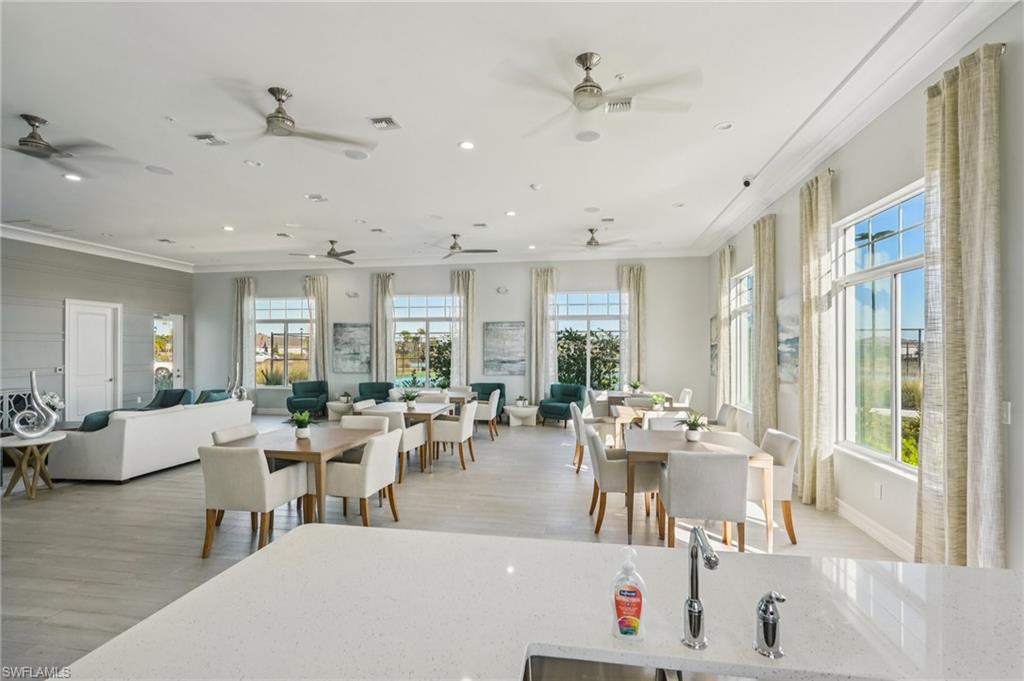 CORAL BAY - Residential