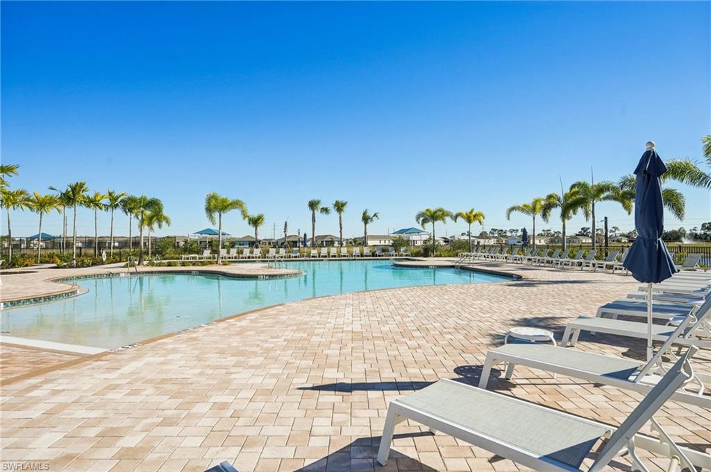 CORAL BAY - Residential