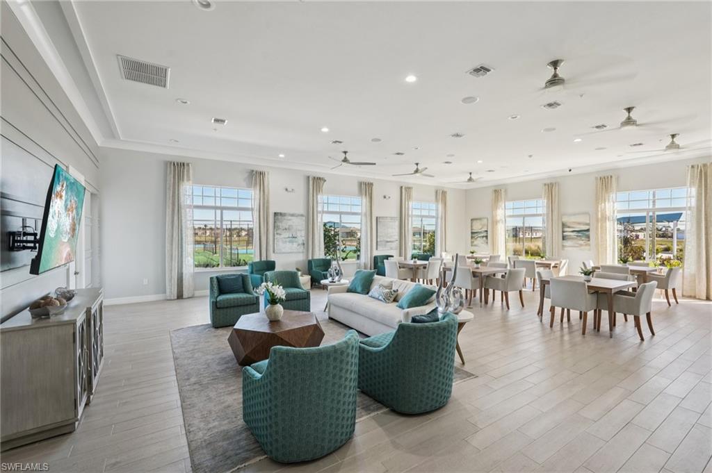 CORAL BAY - Residential