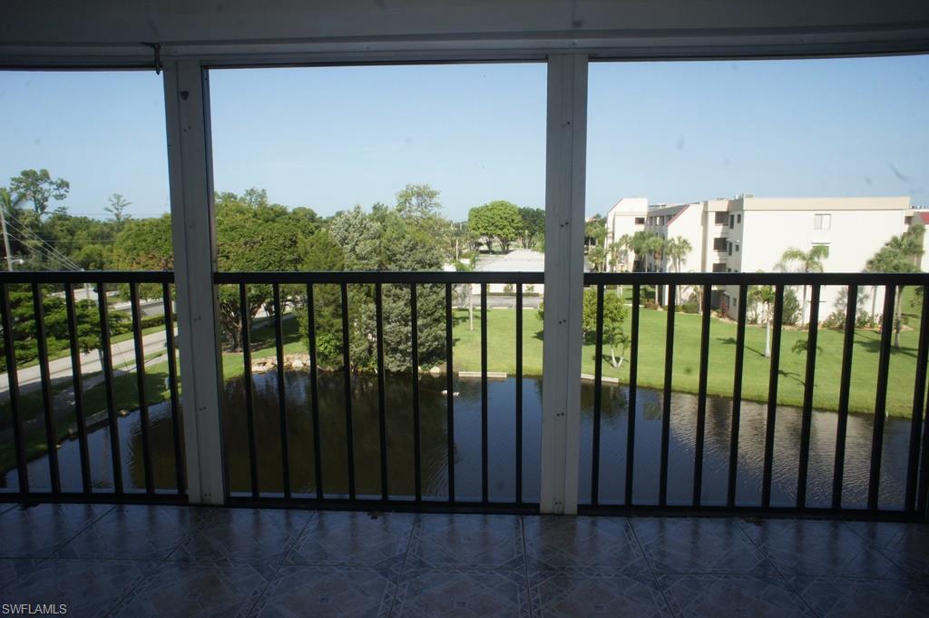 SEVEN LAKES - Residential