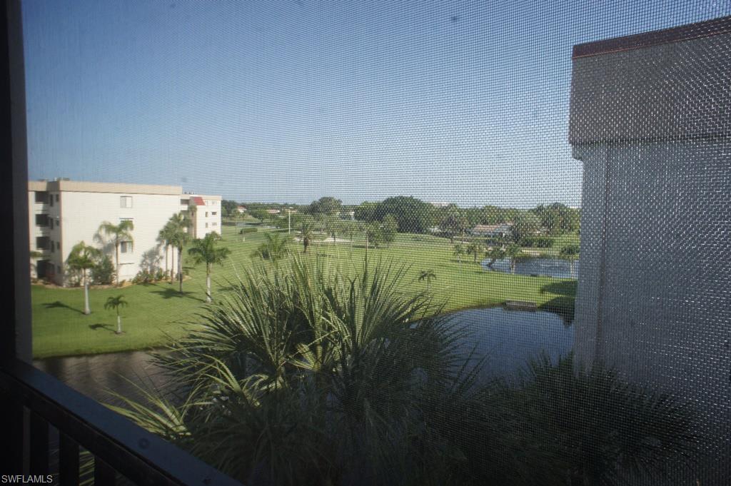 SEVEN LAKES - Residential