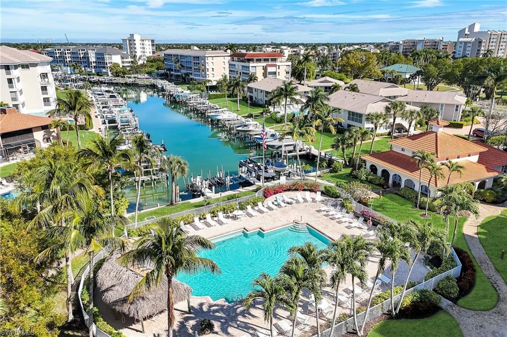 COURTYARD TOWERS - Residential