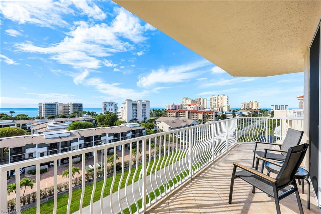 COURTYARD TOWERS - Residential