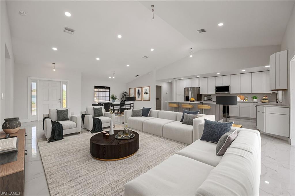 CAPE CORAL - Residential