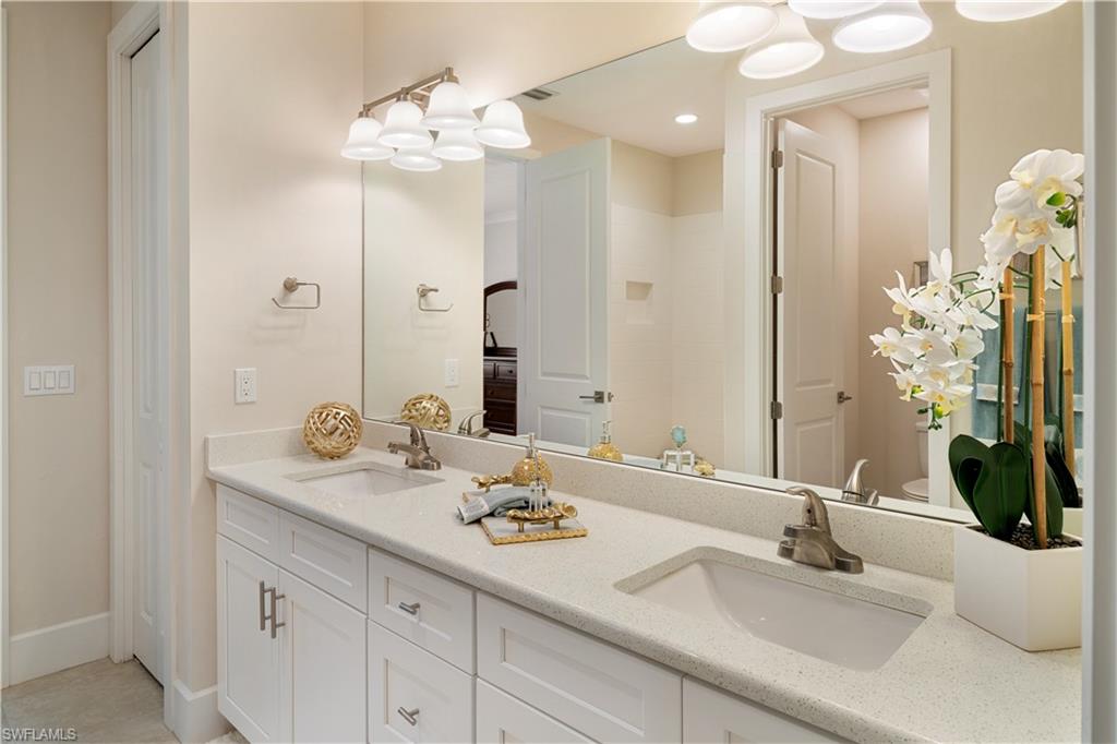 THE VILLAS AT CAUSEWAY KEY - Residential