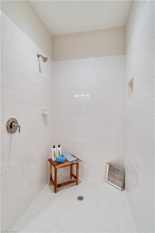 THE VILLAS AT CAUSEWAY KEY - Residential