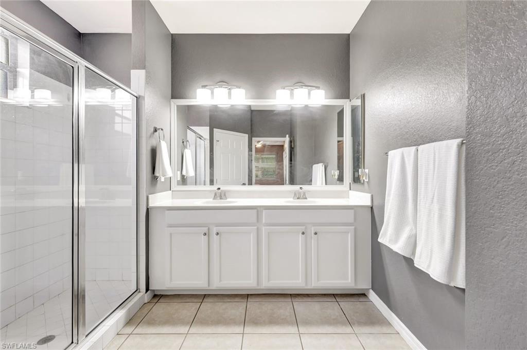 REFLECTION ISLES - Residential