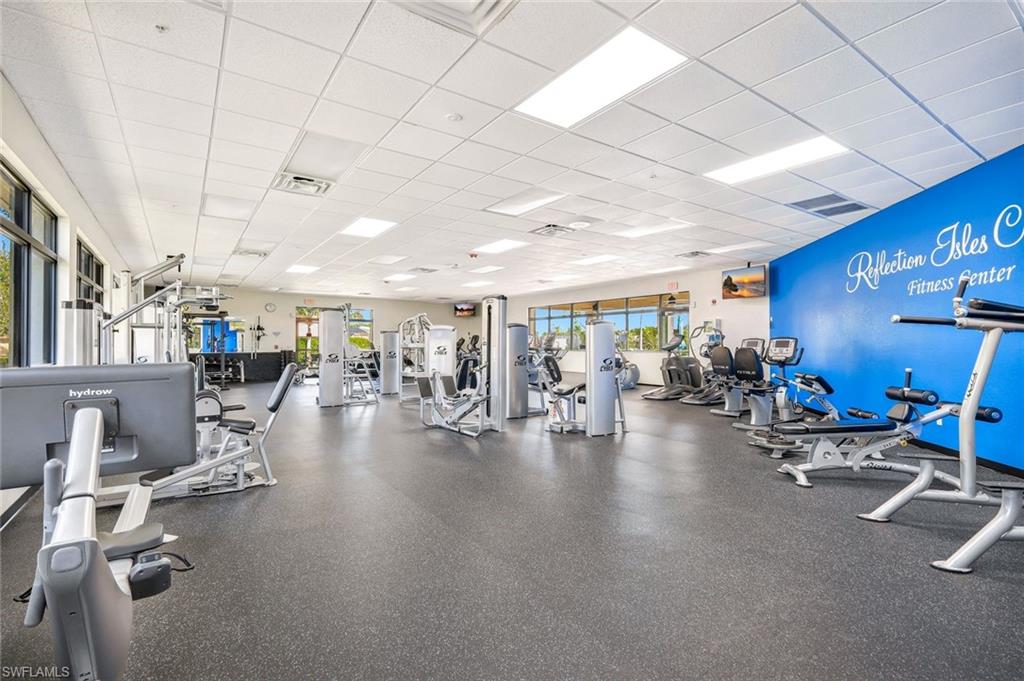 REFLECTION ISLES - Residential