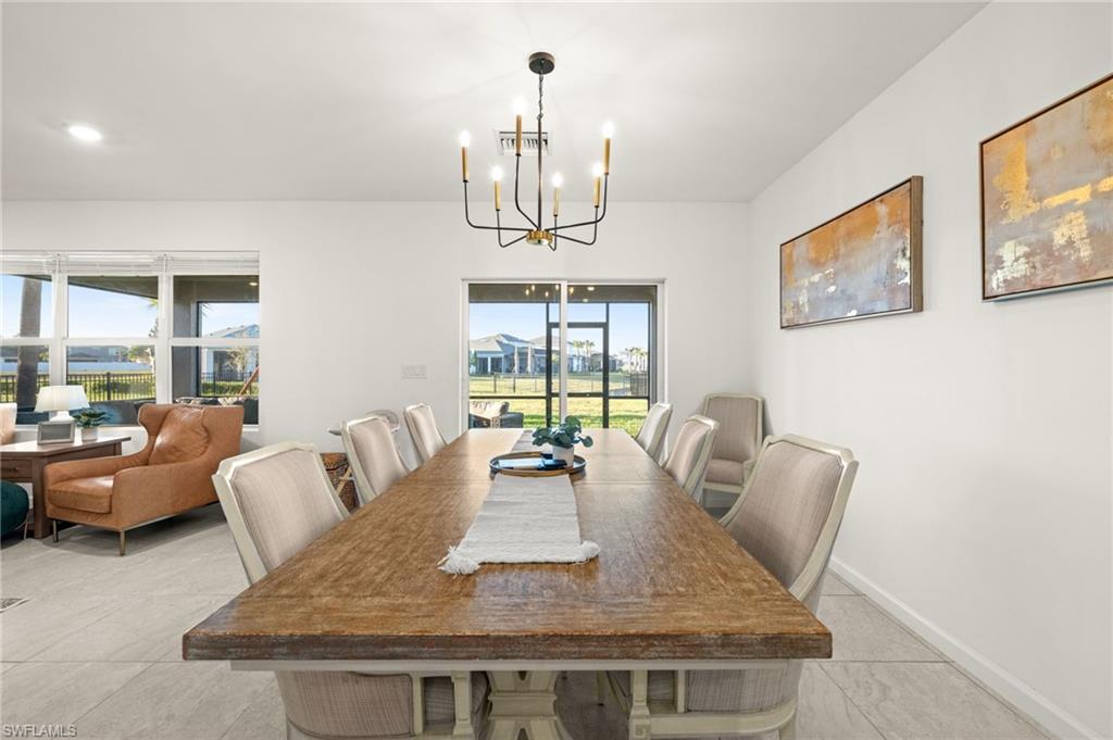 NORTHRIDGE - Residential