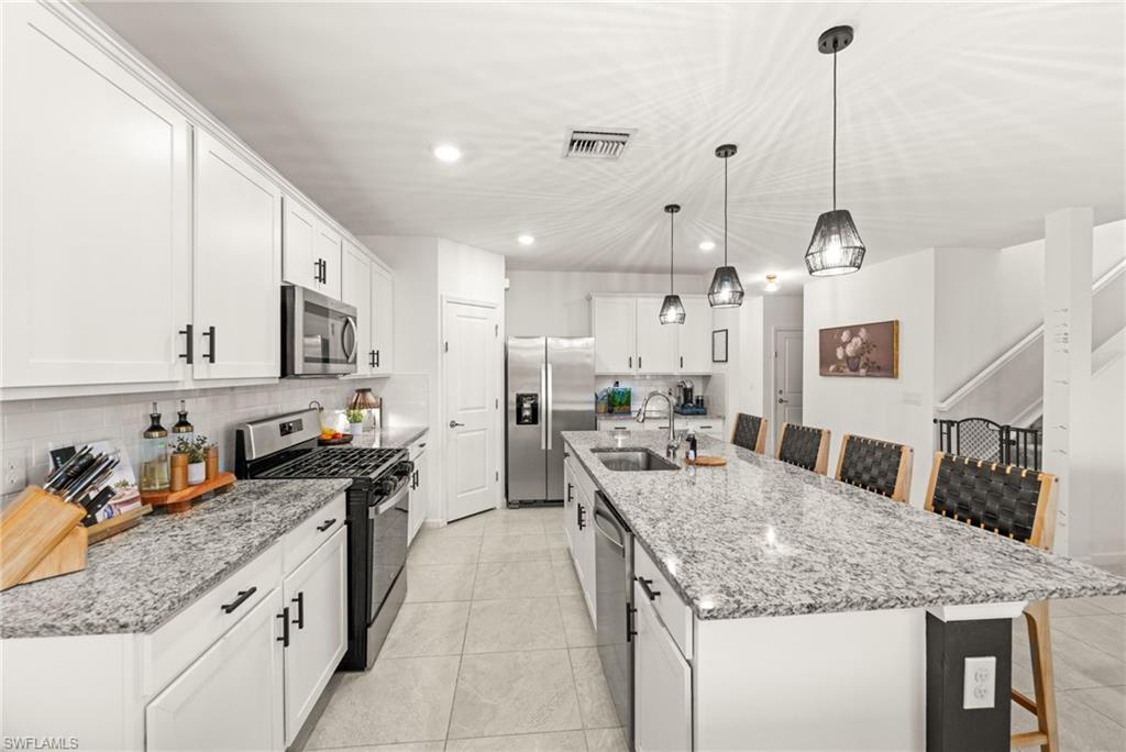 NORTHRIDGE - Residential