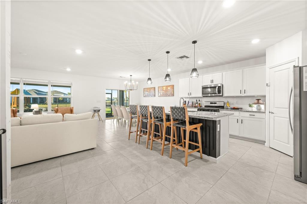 NORTHRIDGE - Residential