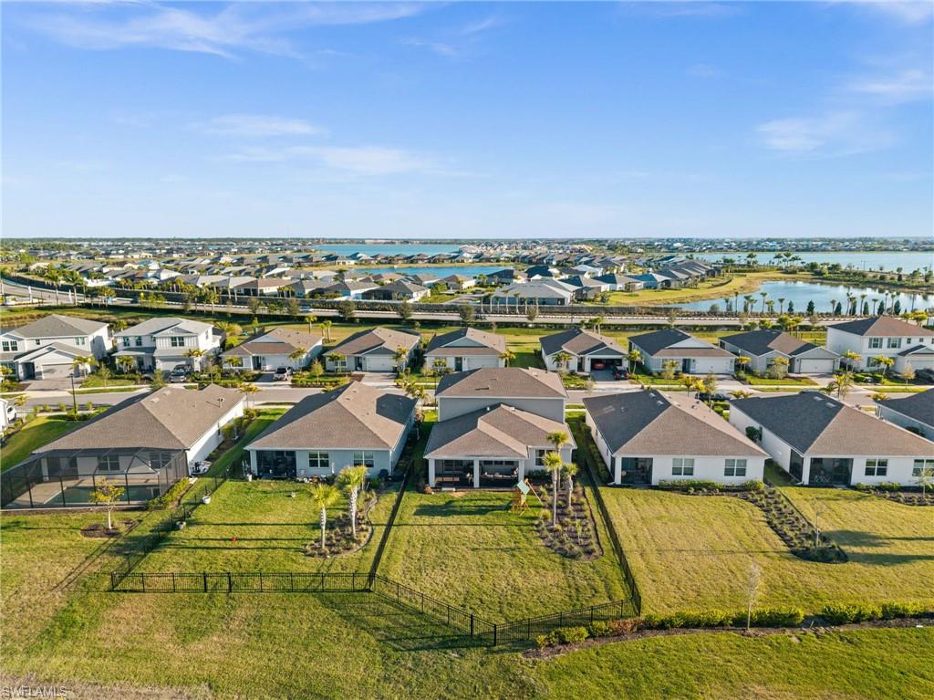 NORTHRIDGE - Residential