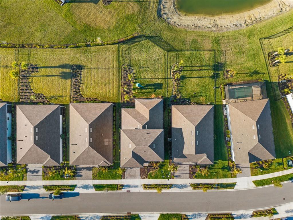 NORTHRIDGE - Residential