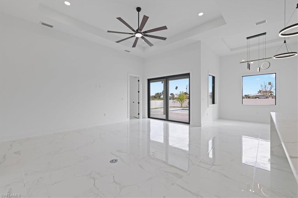 PORT CHARLOTTE - Residential