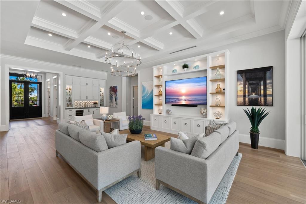 MOORINGS - Residential