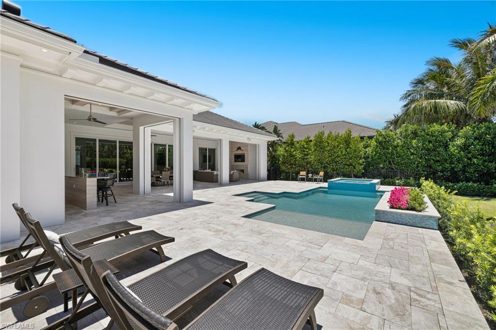 MOORINGS - Residential