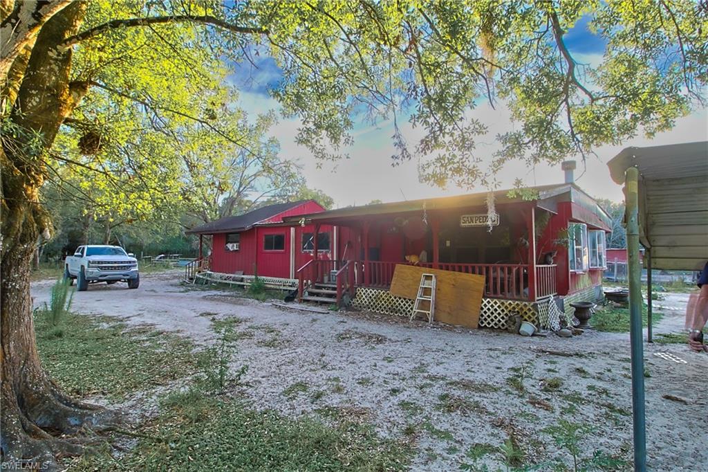 HAPPY BULL FARMS - Residential