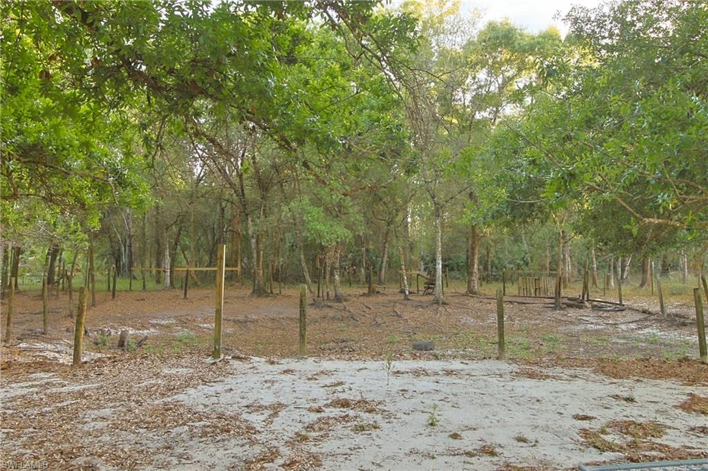 HAPPY BULL FARMS - Residential