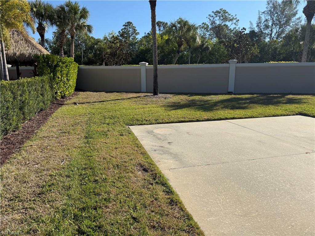 NAPLES MOTORCOACH RESORT - Land