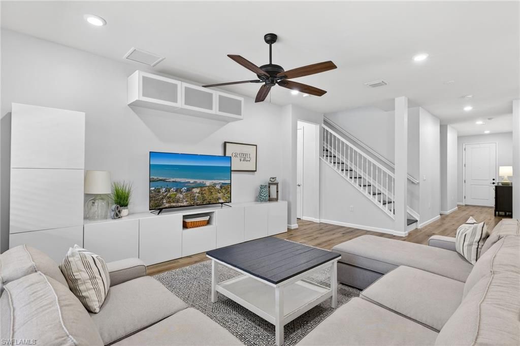 Photo of 2318 Tangerine LN, NAPLES, FL 34120 (MLS # 225084342)