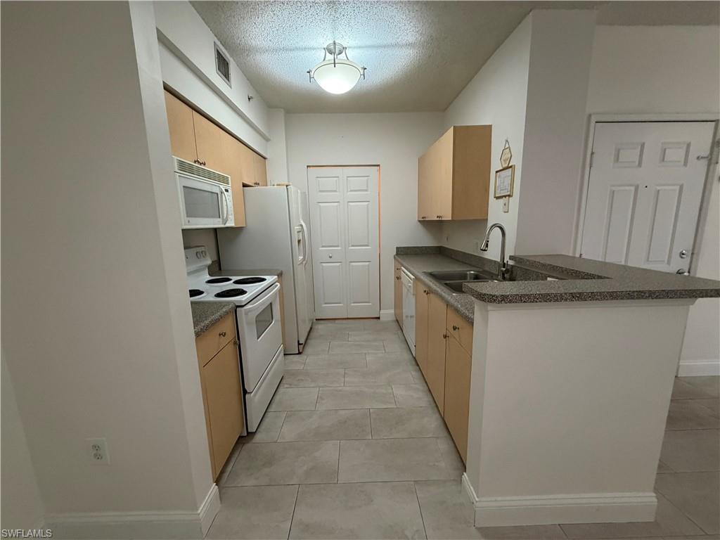 RESERVE AT NAPLES - Residential Lease