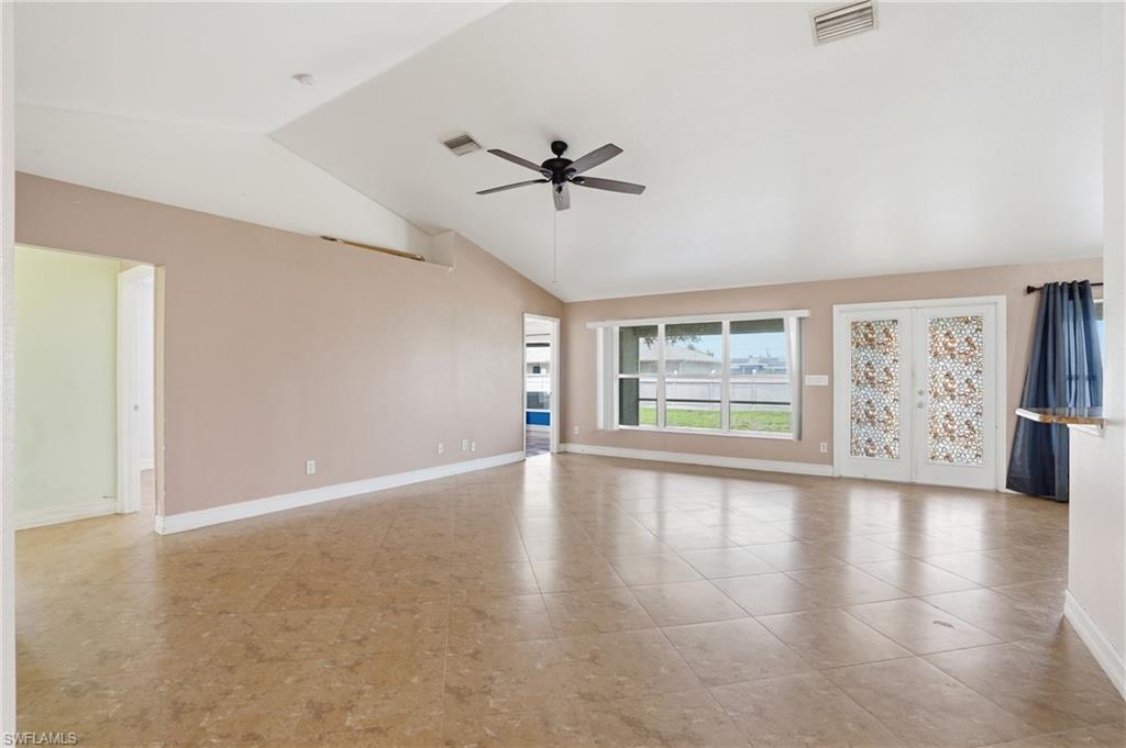 CAPE CORAL - Residential