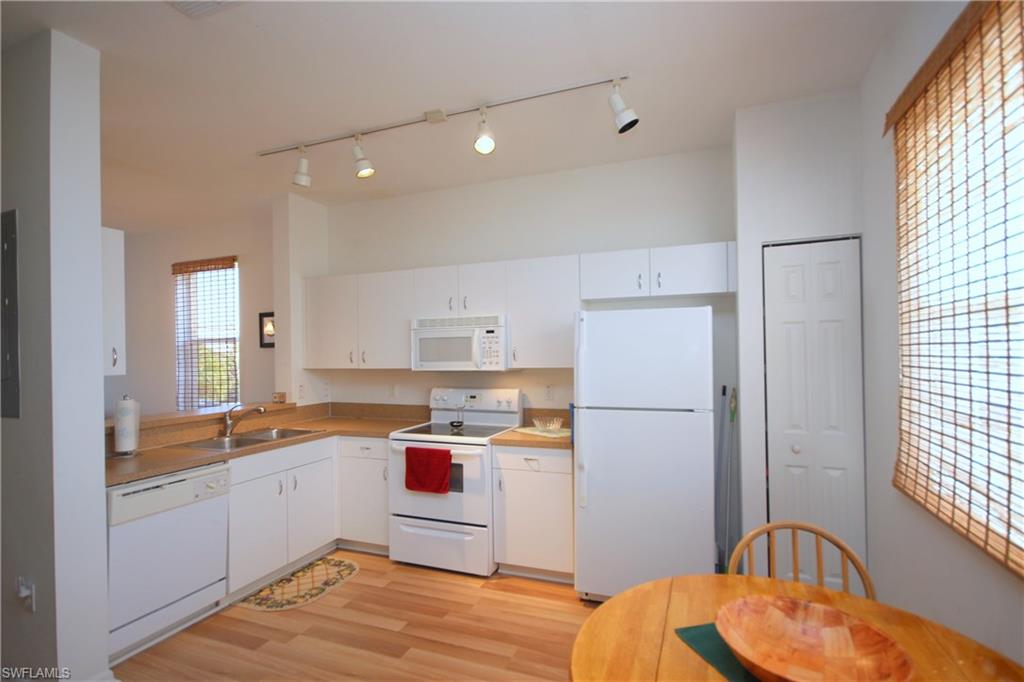 FOREST LAKE TOWNHOMES - Residential