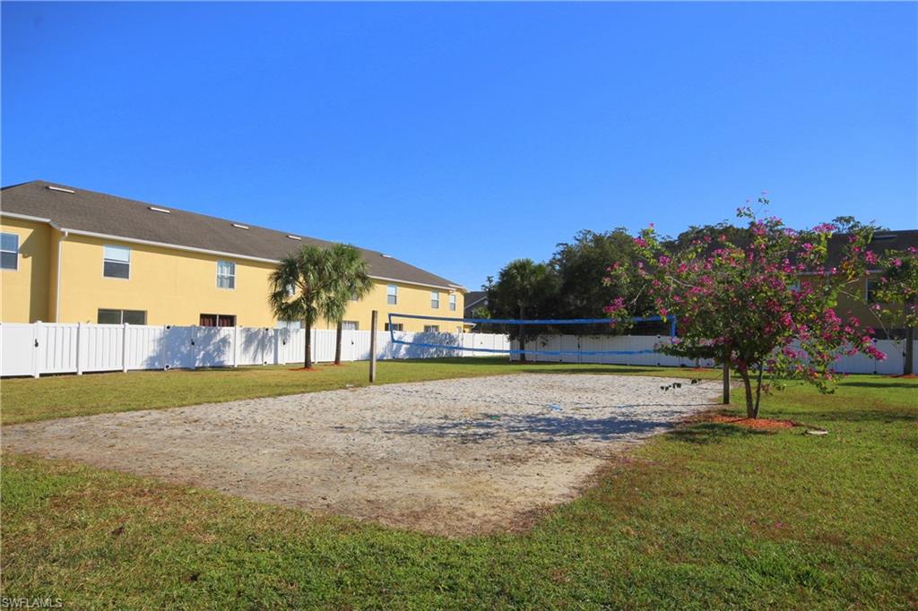 FOREST LAKE TOWNHOMES - Residential