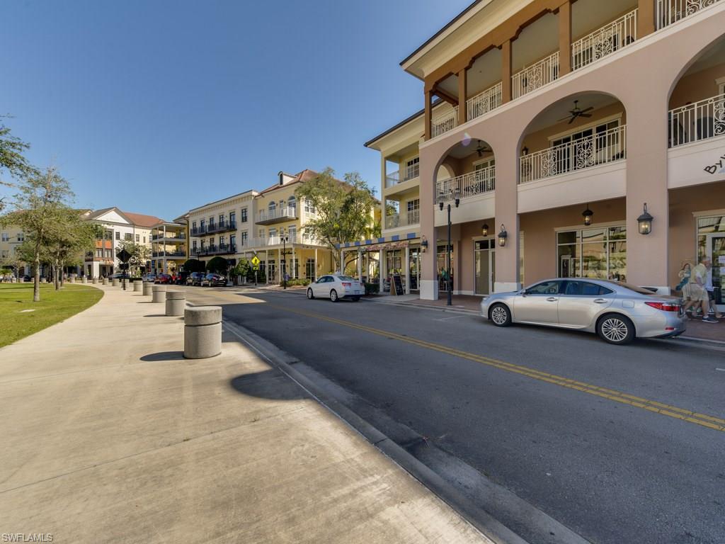 THE RESIDENCES AT LA PIAZZA - Residential